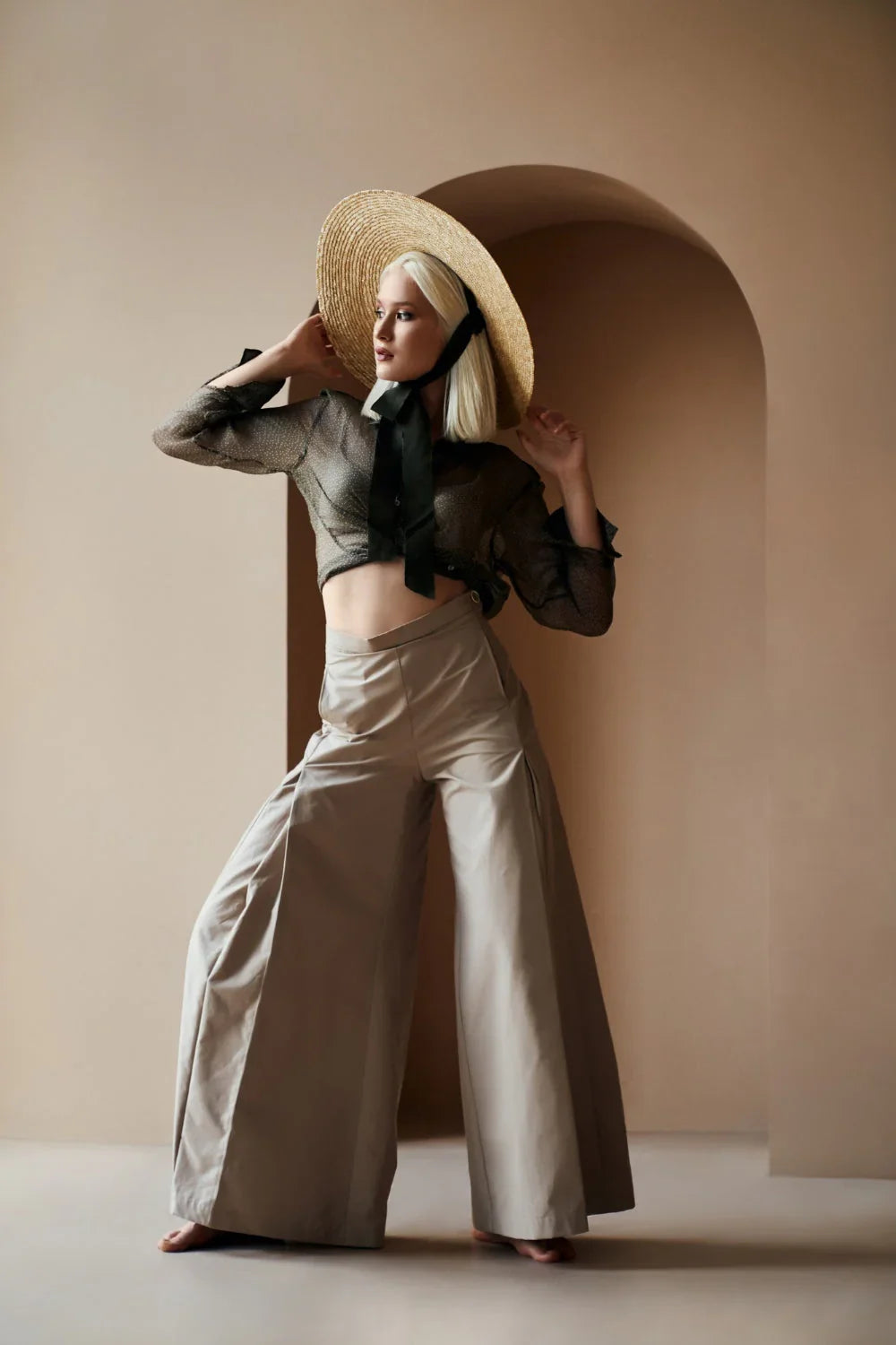 5 Outfit Inspirations You Can Take from Fashion Icons - Alwesbo Fashion