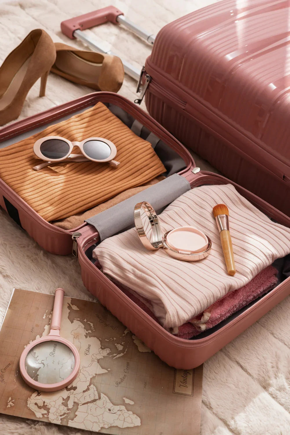 7 Must-Have Essentials for Your Vacation Suitcase - Alwesbo Fashion