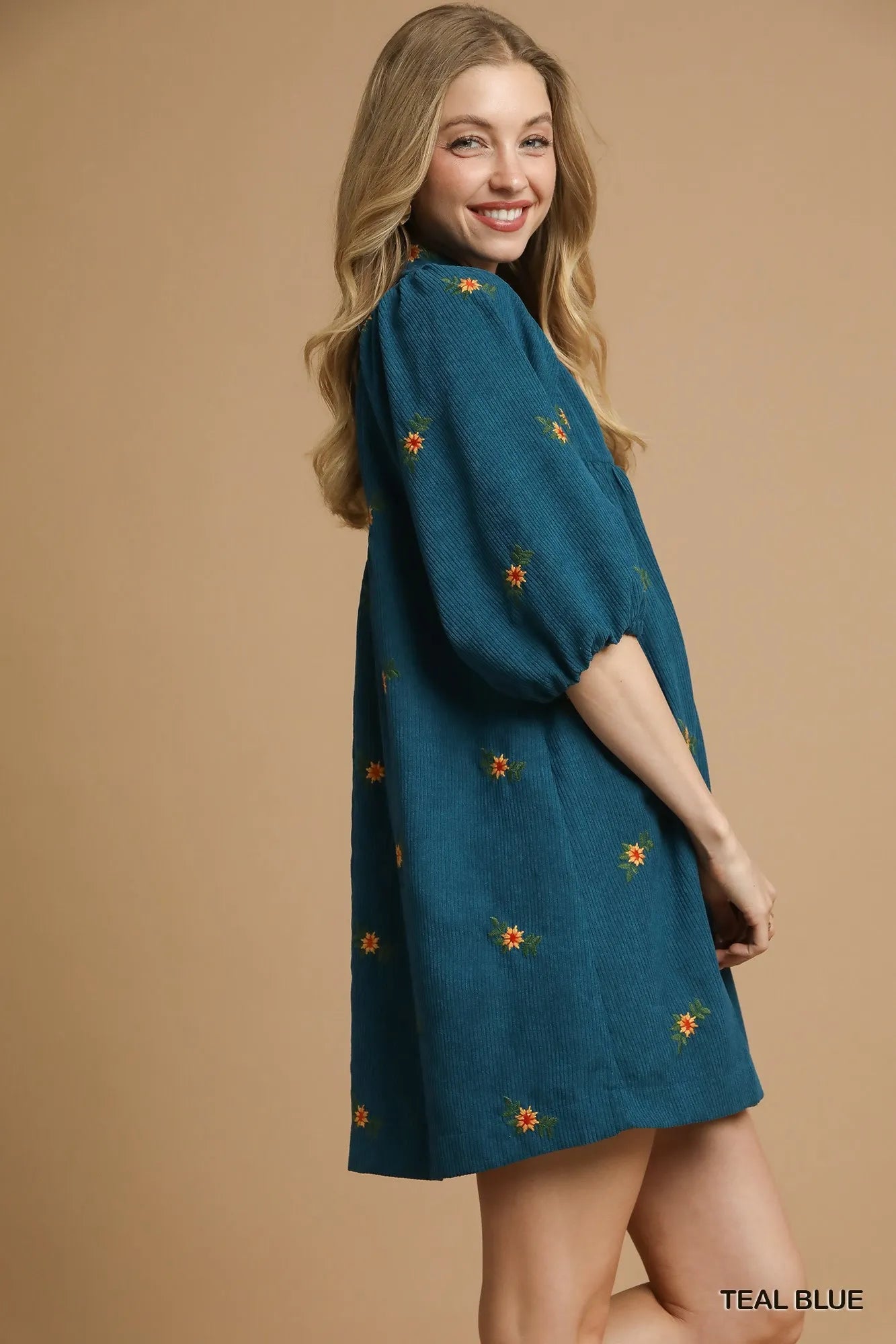 Boho Babe's Pick – Floral Embroidery Meets Corduroy - Alwesbo Fashion
