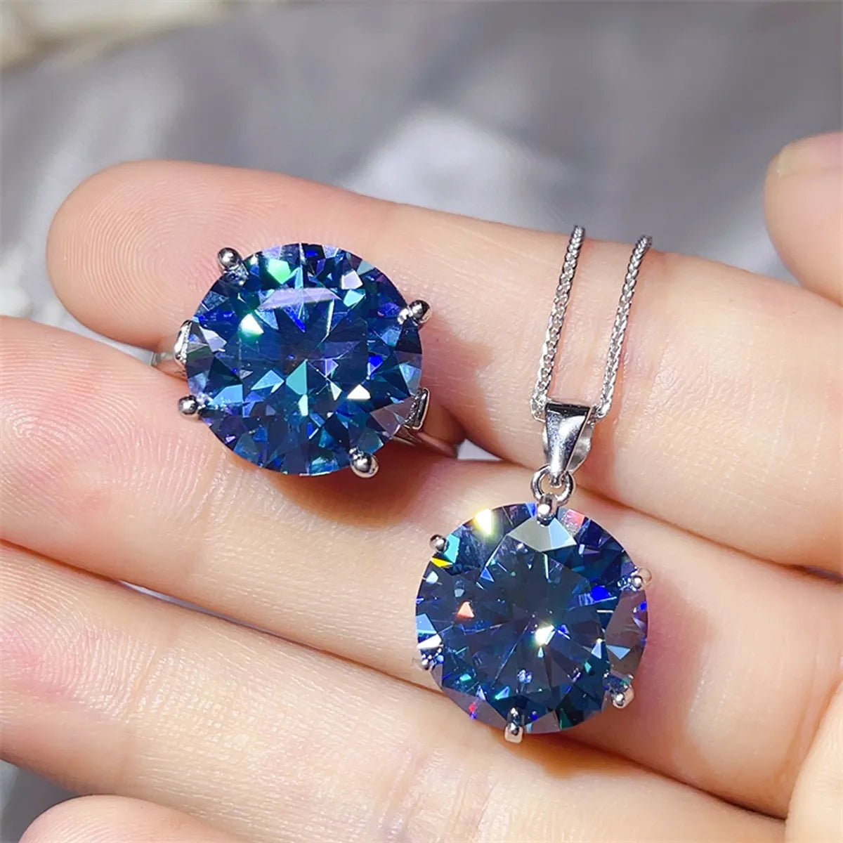 10 Carat Moissanite 925 Sterling Silver Ring and Necklace Jewelry Set - Alwesbo Fashion